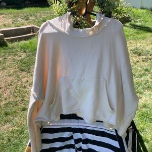 Böhme Cream sweater crop top
